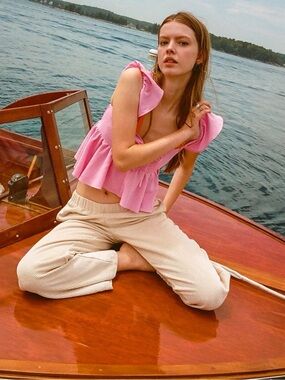 UO Urban Outfitters Sierra Key hole Babydoll Blouse in Pink Small